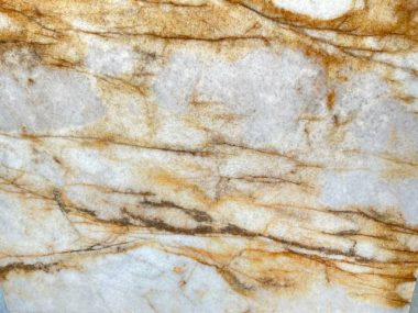 קוורציט לומיקס גולד