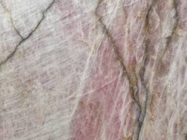 קוורציט לומיקס ורוד